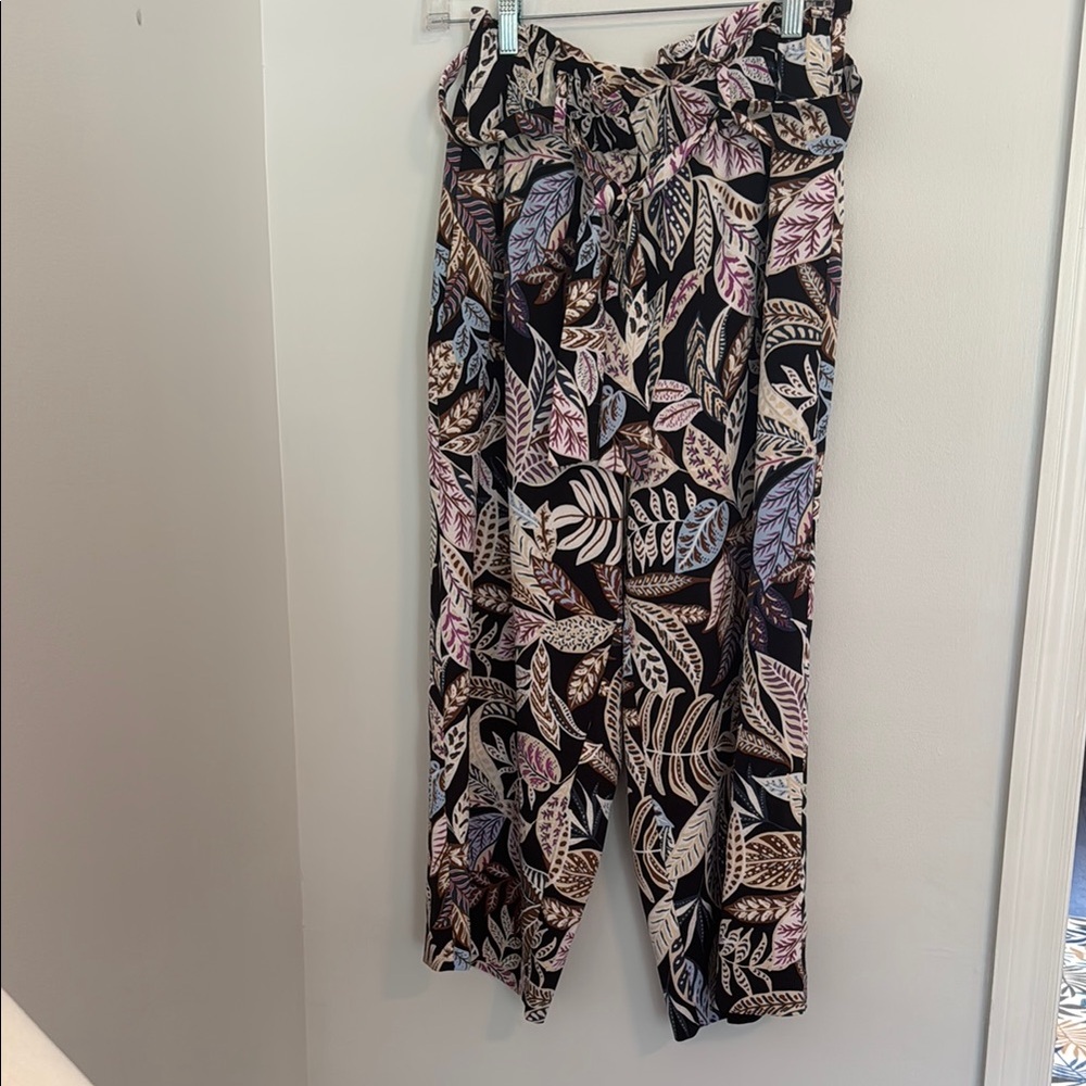 Ann Taylor Leaf Print Pants